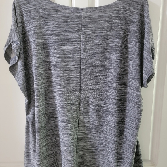 PLUS SIZE -BLOUSE - Picture 6 of 9